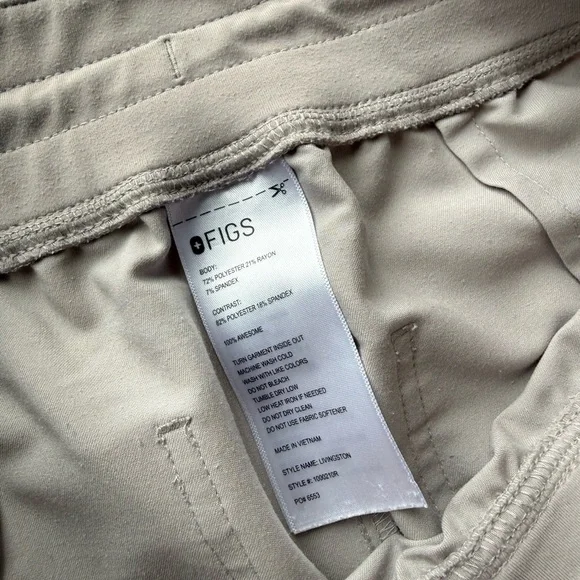 FIGS scrubs - Picture 4 of 9